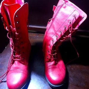 Women's combat boots